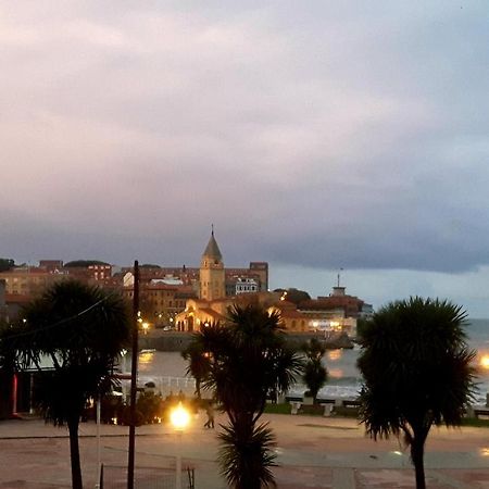 Ferienwohnung Apartamento La Escalerona Con Vistas Al Mar Gijón Exterior foto